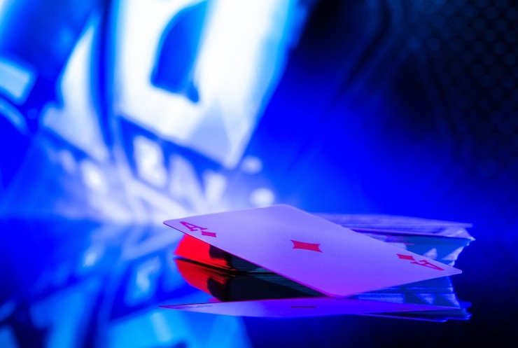 polaslot88 live-dealer blackjack and sports betting interface on mobile